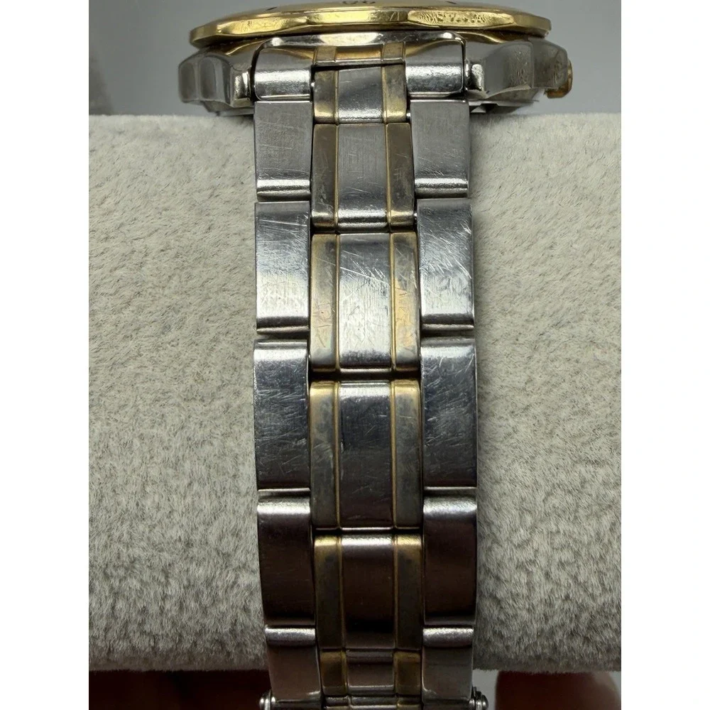Guess Waterpro Mens Watch Green Dial Moon Phase New Battery‎ 38MM 7.25